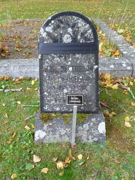 Grave number: ROG B   16, 17