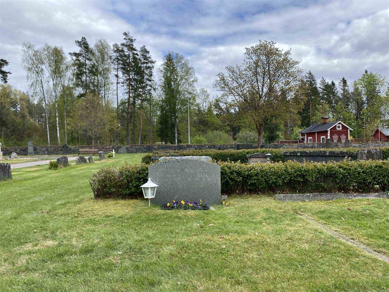 Grave number: 1 04    292, 293