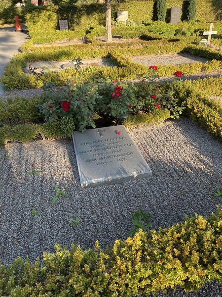 Grave number: NK X 96-97