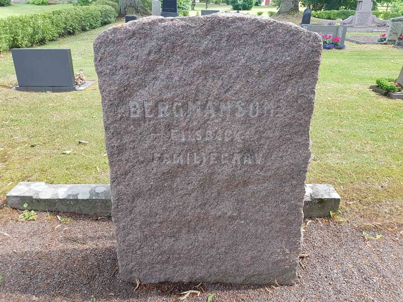 Grave number: SÄ D    15, 16, 17, 18, 19, 20