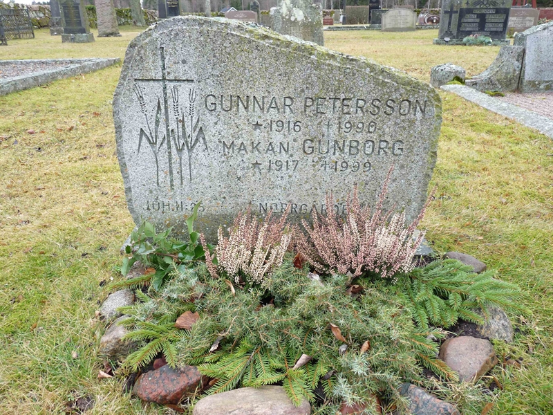 Grave number: SG 4   60