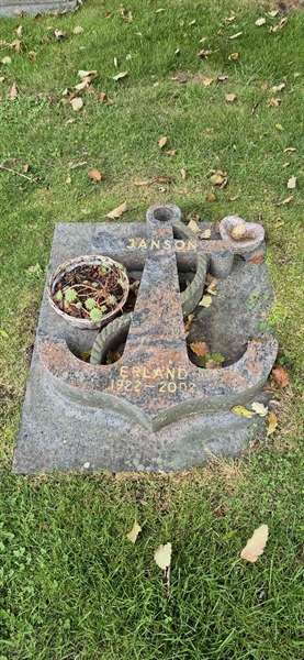 Hautatunnus: B 01   210