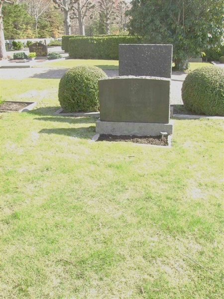 Grave number: LM 3 41  005
