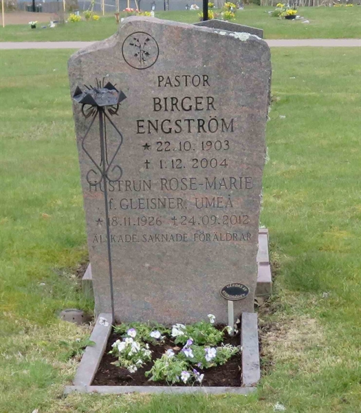Grave number: 01 V    43