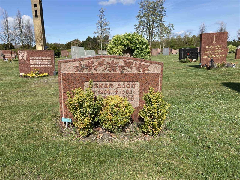 Grave number: R 01 490, 491