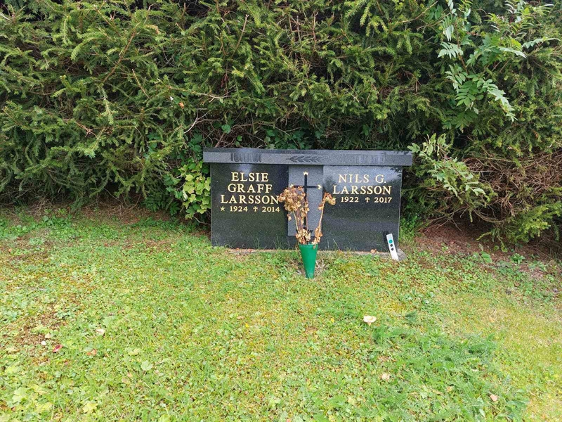 Grave number: K C    37