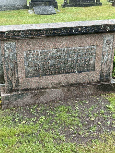 Grave number: SKF D    62, 63