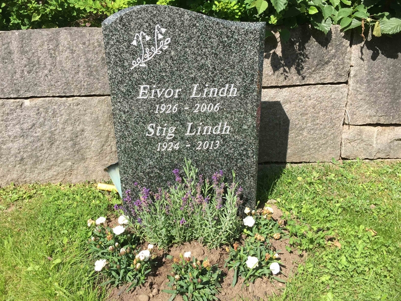 Grave number: B N URNA 344:2