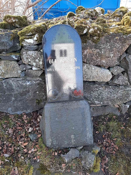 Grave number: OG R    21
