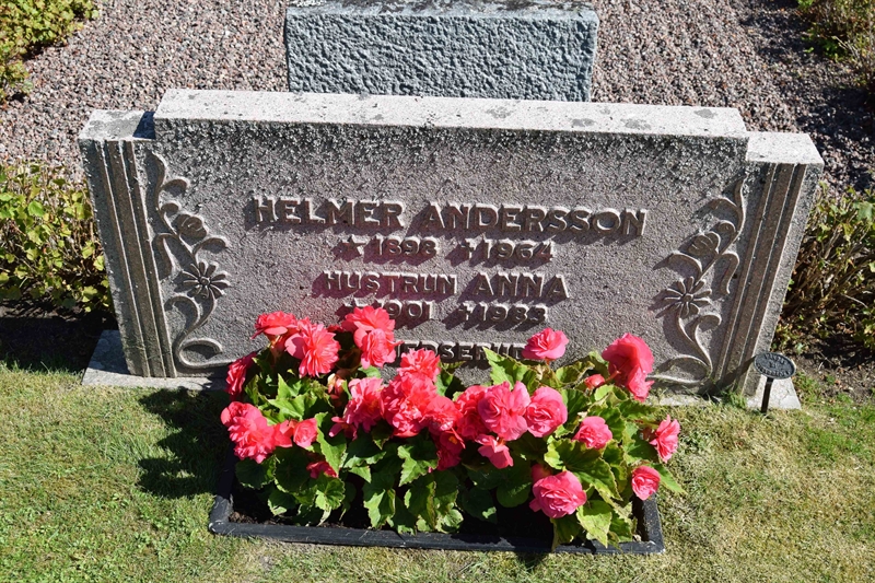 Grave number: 2 Ö    19