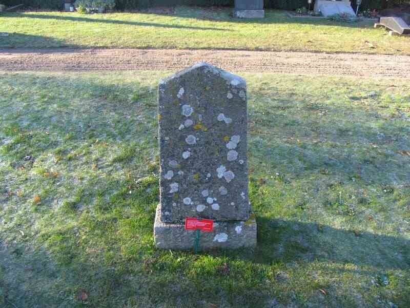 Grave number: 5 D    35