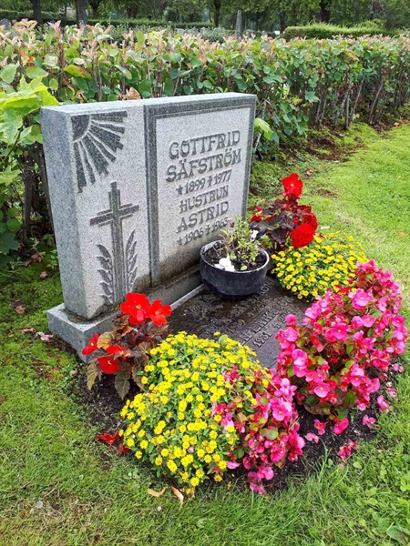 Gravnummer: NK F A   230