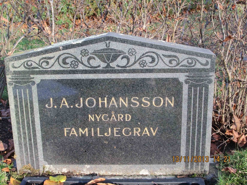 Grave number: TJGL G    50, 51