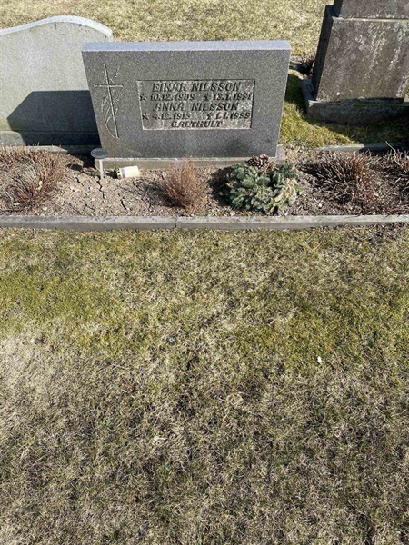 Grave number: 50 F   126-127