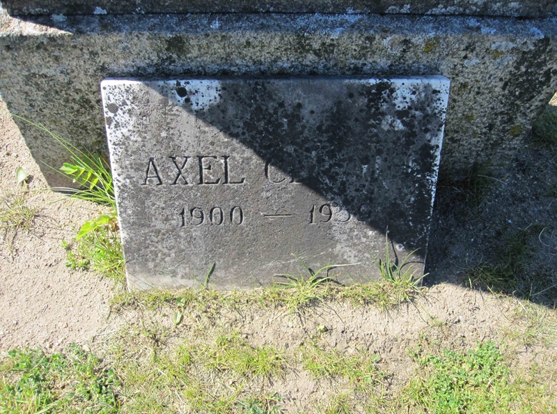 Grave number: NY H   167, 168, 169, 170