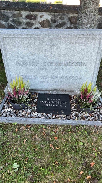 Grave number: BR B 198, 199