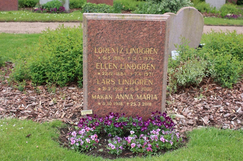 Grave number: Ö 29   171, 172