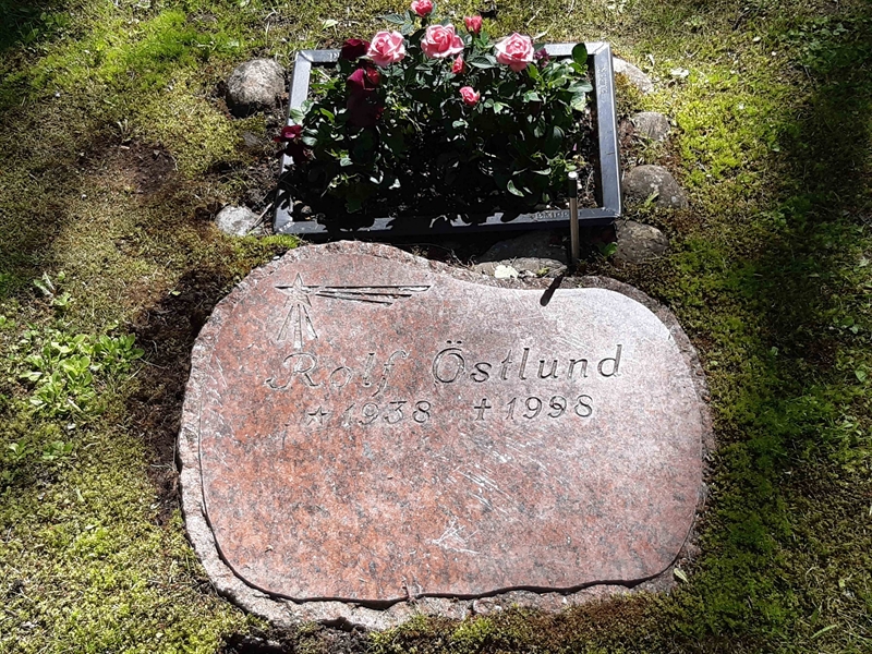Grave number: KA 15   140