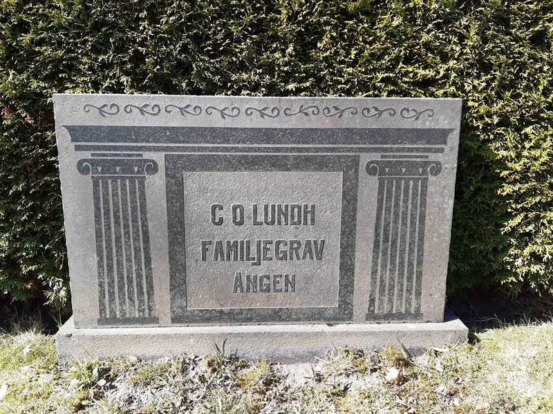 Grave number: HM 16   26, 27