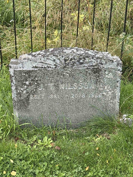 Grave number: IN 28    98