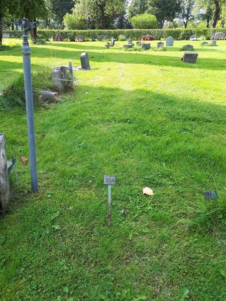 Gravnummer: NK A A   304