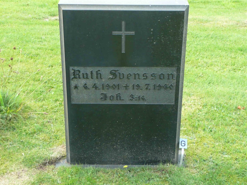 Grave number: 01 J   134