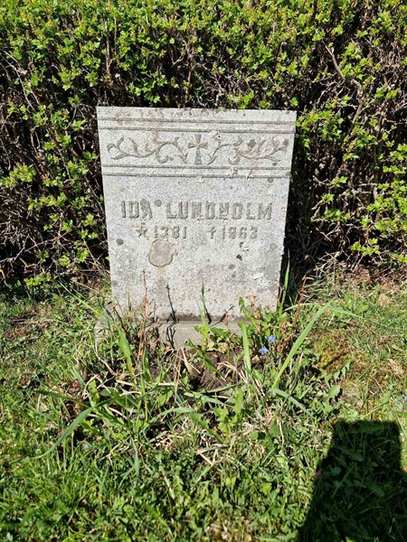 Grave number: 501 16 3043