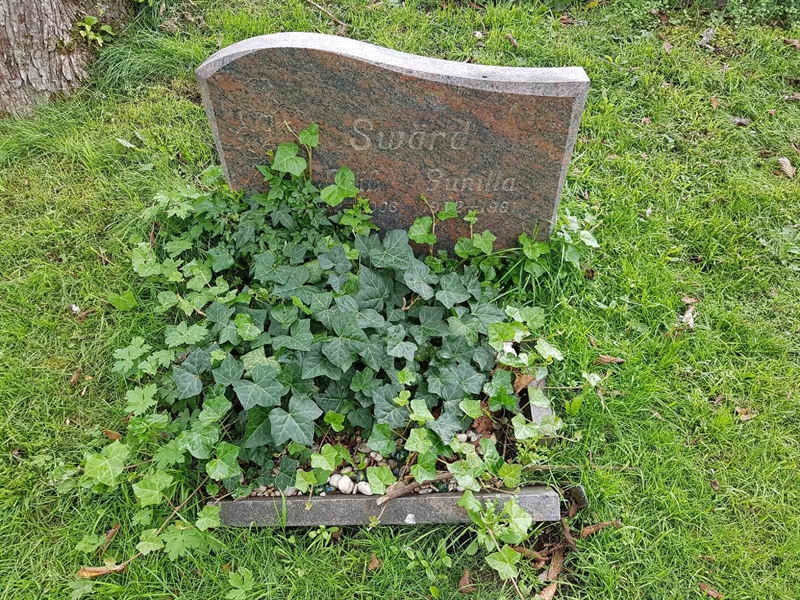 Grave number: 06 60898-B