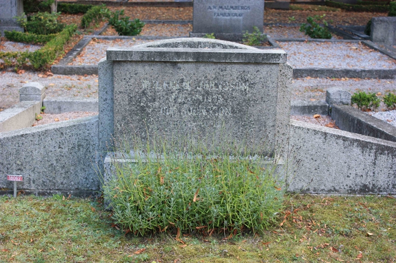 Grave number: Ö 18i   103, 104