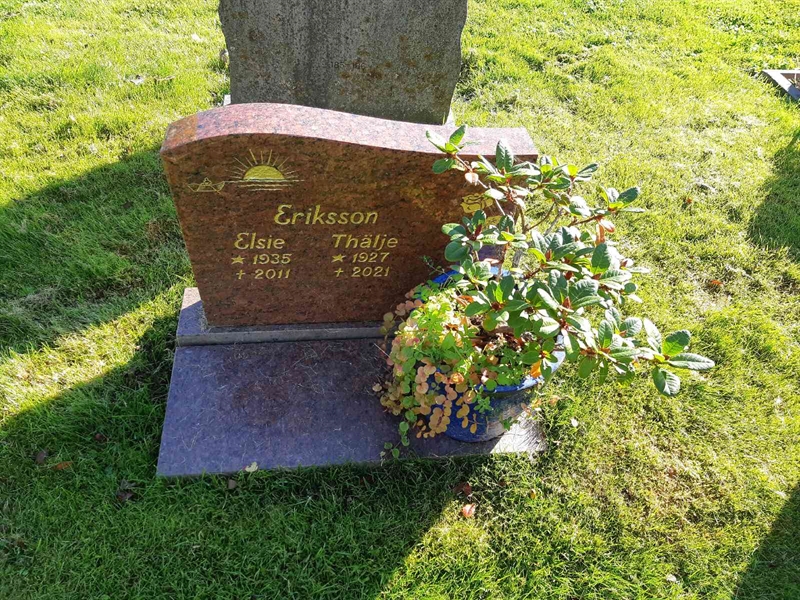 Hautatunnus: Fr 8   140