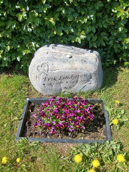 Grave number: Nå NV B   85