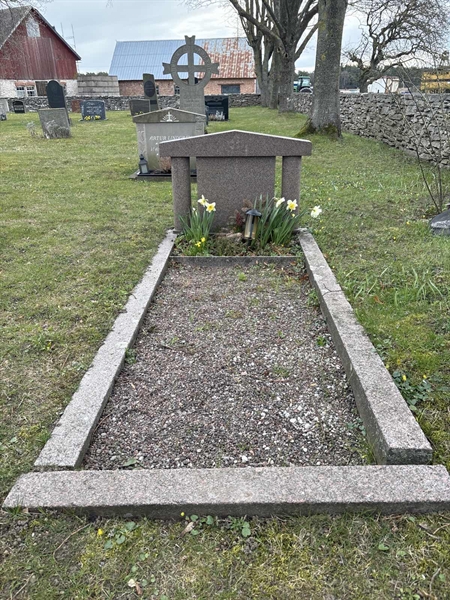 Grave number: GE 110