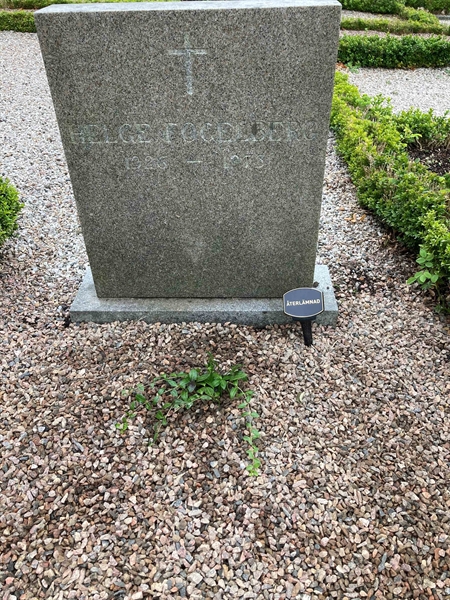 Grave number: Ko 05   100