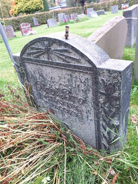 Gravnummer: NK F B   976