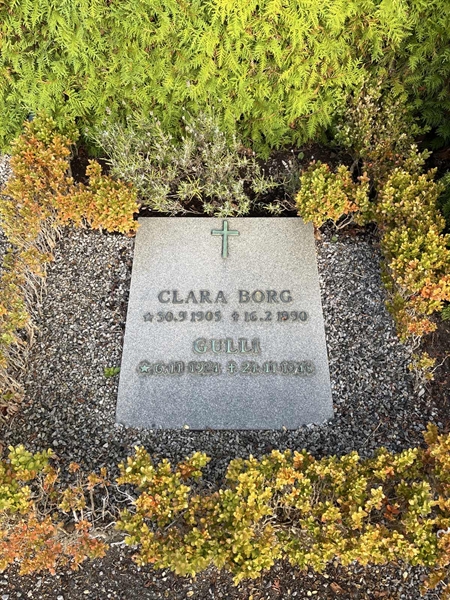 Grave number: NK Urn n    11