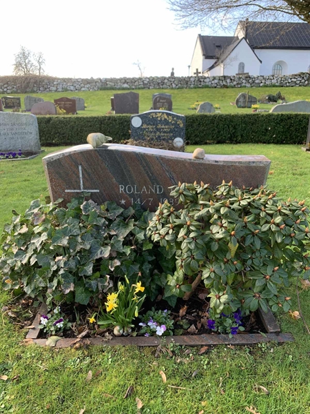 Grave number: SÖ L   204, 205