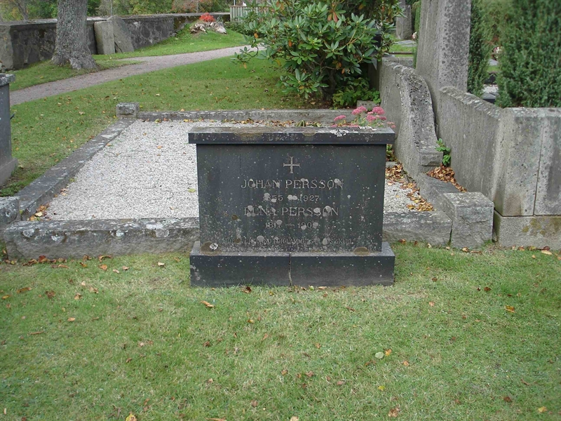 Grave number: HK A    14, 15