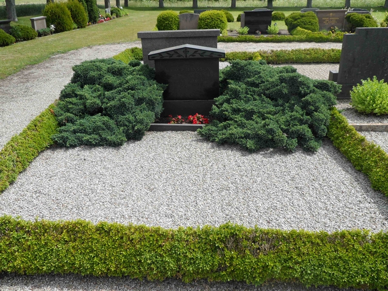 Grave number: ÖV F    97, 98