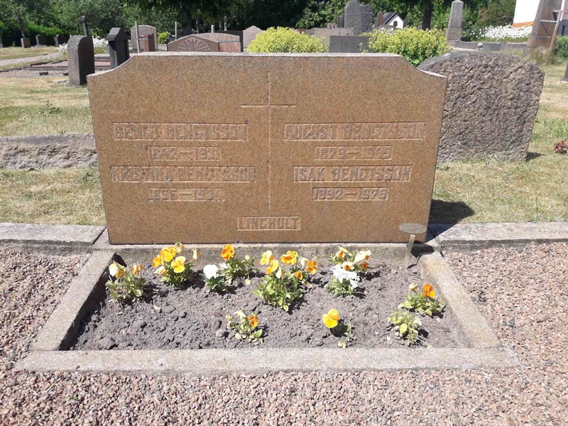 Grave number: TÖ 5   331