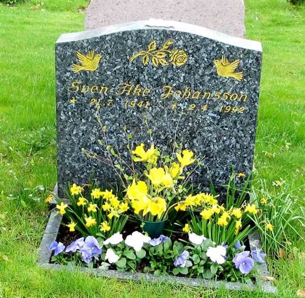 Grave number: SN K    51