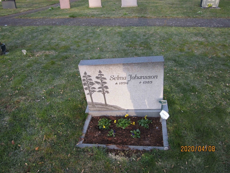 Grave number: 02 I   18