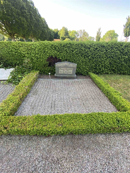 Grave number: GÄ NYA   685, 686
