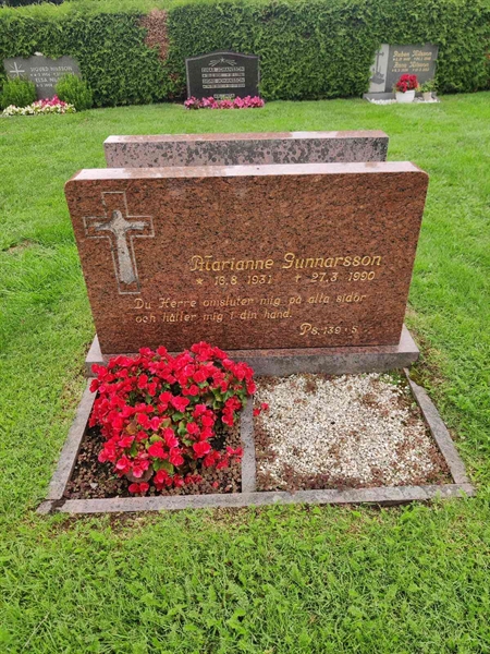 Grave number: VK I   121, 122