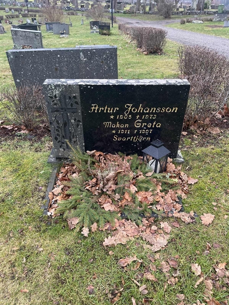 Grave number: Lax mell Kv4 73+74