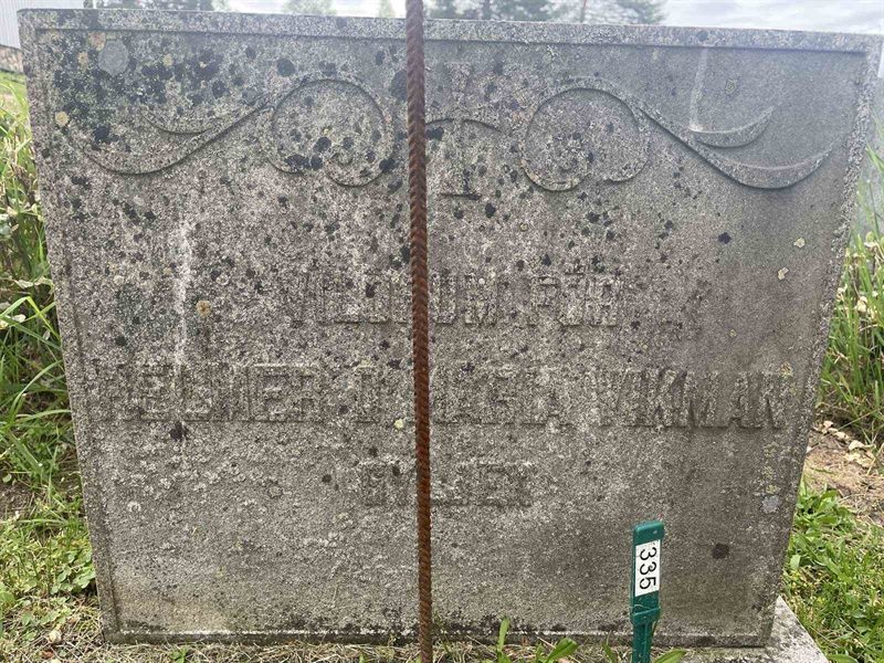 Grave number: 001 1   335