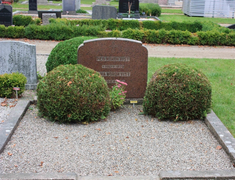 Grave number: Ö 11i   183, 184