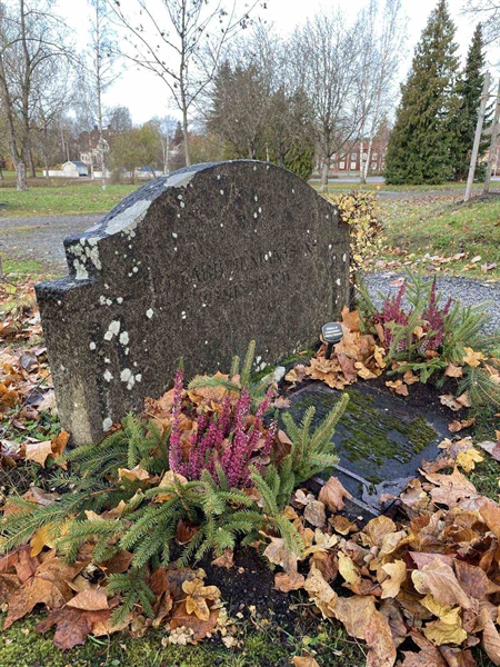 Gravnummer: GK F 3   390