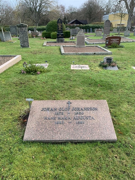 Grave number: SÖ A   267, 268