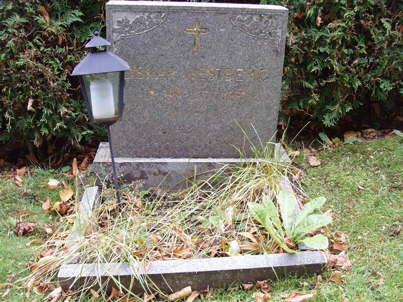 Grave number: VÄ 04   110