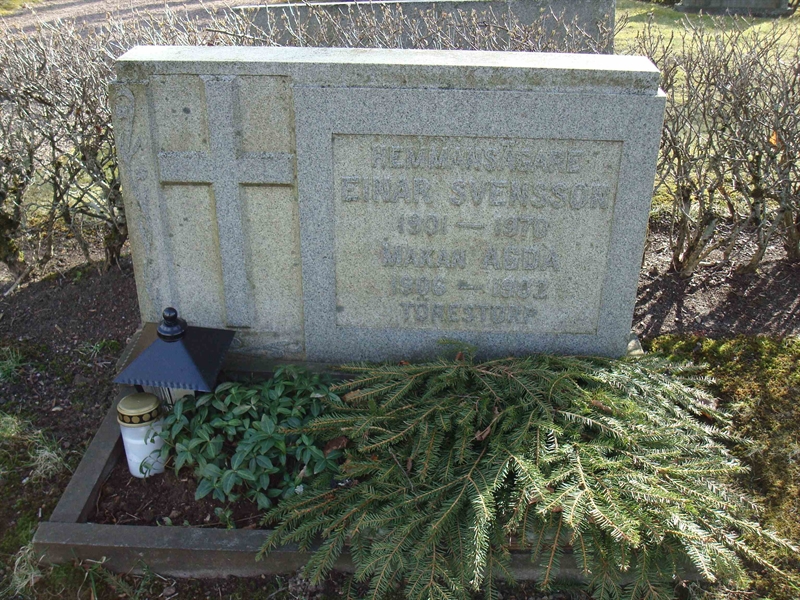 Grave number: KU 08    59, 60